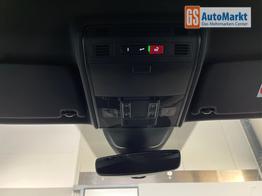 Volkswagen Taigo R-Line 150PS DSG Black+AHK+IQ.Light+Alu18+Keyless+Navi+Sitzheiz+Kamera+ACC 