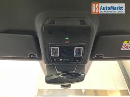 Volkswagen T-Roc NEU R-Line 150PS eTSI HUD+AHK+Navi+GV5+360&deg;+IQ.Light+Parklenk+eHeck+BlackStyle 