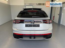 Volkswagen Taigo R-Line 150PS DSG GV5+Black+Pano+AHK+NaviPro+IQ.Drive+IQ.Light+Kessy+Kamera 