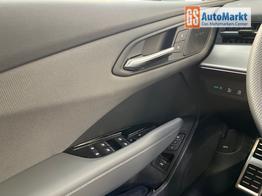 Audi Q3 Sportback NEU TFSI quattro S line TechPro+Matrix+AHK+Alu19+KlimaPlus+ExtSchwarz+DCC 
