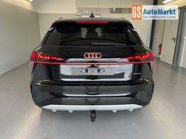 Audi Q3 NEU TFSI quattro Tech+AHK+LEDPlus+ACC+Kamera+Alu18+Volllack 