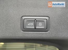 Audi Q3 Sportback NEU TFSI quattro S line TechPro+Matrix+AHK+Alu19+KlimaPlus+ExtSchwarz+DCC 