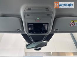 Volkswagen Golf LIFE 150PS AHK+Kessy+ALU17+Kamera+SHZ+Parklenk+Alarm 