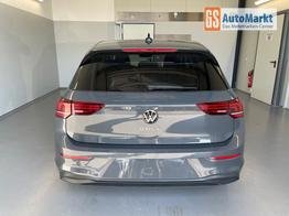 Volkswagen Golf LIFE 150PS AHK+Kessy+ALU17+Kamera+SHZ+Parklenk+Alarm 