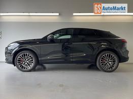 Audi Q3 Sportback NEU TFSI quattro S line Pano+TechPro+Matrix+AHK+HUD+Alu20+KlimaPlus+DCC+SONOS 