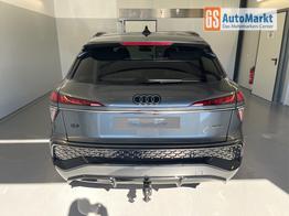Audi Q3 NEU TFSI quattro S line Tech+AHK+Alu19+LEDplus+KlimaPlus+ExtSchwarz 