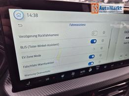 Ford Kuga ST-Line X 243PS PHEV Automatik Black Package schwenkb. AHK Matrix-LED elektr. PanoDach Sitzheizung v+h Lenkradheizung Frontscheibe beheizb. Navi SYNC4 Apple CarPlay Android Auto Touchscreen PDC 4xKamera 2xKeyless B+O Sound 20"LM vollelektr. Reic 