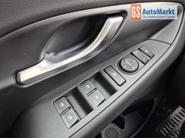 Hyundai i30 Kombi 1.6 T-GDI 150PS Automatik N-Line MY2026 Sitzheizung Lenkradheizung Klimaautomatik Navi 10,3"-Touchscreen Bluelink Apple CarPlay + Android Auto PDC v+h R&uuml;ckf.Kamera 18-LM 