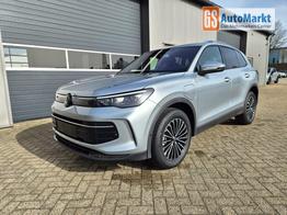 Volkswagen Tiguan Life 1,5 l eHybrid OPF 204PS DSG Design Paket "Dark" LED-Plus-Scheinw. elektr. Heckklappe Sitzheizung v+h Lenkradheizung Frontscheibe beheizb. R&uuml;ckf.Kamera Klimaautomatik VW-Radio Bluetooth wireless Apple CarPlay + Android Auto PDC ACC 2xKeyl 