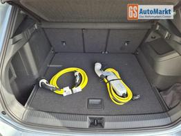 Volkswagen Tiguan Life 1,5 l eHybrid OPF 204PS DSG Design Paket "Dark" LED-Plus-Scheinw. elektr. Heckklappe Sitzheizung v+h Lenkradheizung Frontscheibe beheizb. R&uuml;ckf.Kamera Klimaautomatik VW-Radio Bluetooth wireless Apple CarPlay + Android Auto PDC ACC 2xKeyl 