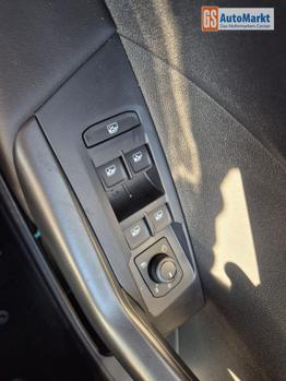 Volkswagen T-Cross 1.0 TSI 116PS DSG Life LED-Matrix-Scheinwerfer ACC Klimaautomatik Sitzheizung PDC v+h 17-LM abged.Scheiben 2xKeyless DAB+ Bluetooth Touchscreen Apple CarPlay Android Auto 