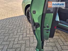 Ford Kuga ST-Line X 243PS PHEV Automatik Black Package Matrix-LED schwenkb. AHK elektr. PanoDach Sitzheizung v+h Lenkradheizung Frontscheibe beheizb. Navi SYNC4 Apple CarPlay Android Auto Touchscreen PDC 4xKamera 2xKeyless B+O Sound 20"LM vollelektr. Reic 