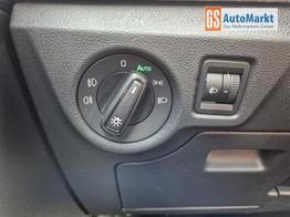 Skoda Kamiq 1.0 TSI 115PS DSG Selection R&uuml;ckf.Kamera PDC v+h Sitzheizung Klimaautomatik Skoda-Radio Apple CarPlay + Android Auto Tempomat Garantieverl&auml;ngerung 16"LM 