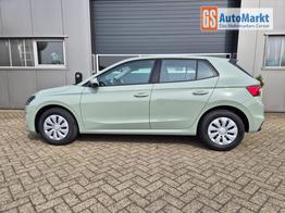 Skoda Fabia 1.0 TSI 95PS Selection 5-t&uuml;rig R&uuml;ckf.Kamera Parksensoren Sitzheizung Multifunktionslenkrad Klima Skoda-Radio Bluetooth Touchscreen Tempomat Nebelsch. Apple CarPlay + Android Auto 