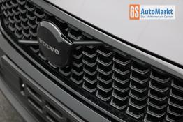 Volvo XC40 2.0 Black Edition Plus B4 Mild-Hybrid 197PS Automatik elektr. PanoDach R&uuml;ckf.Kamera PDC v+h ACC el.Heckklappe Harma/Kadon-Sound Klimaautomatik Sitzheizung Lenkradheizung Apple CarPlay Android Auto 20-LM 