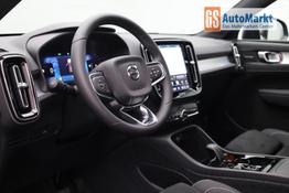Volvo XC40 2.0 Black Edition Plus B4 Mild-Hybrid 197PS Automatik elektr. PanoDach R&uuml;ckf.Kamera PDC v+h ACC el.Heckklappe Harma/Kadon-Sound Klimaautomatik Sitzheizung Lenkradheizung Apple CarPlay Android Auto 20-LM 