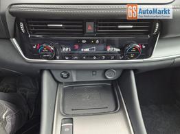 Nissan Qashqai 1.3 DIG-T MHEV 158 PS X-Tronic N-Connecta Teil-Leder PanoGlasdach Klimaautomatik Sitzheizung Lenkradheizung Navi ACC PDC v+h 360&deg;Kamera DAB Bluetooth Touchscreen Apple CarPlay Android Auto 18"LM 