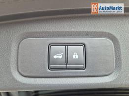 Nissan Qashqai 1.3 DIG-T MHEV 158 PS X-Tronic Tekna Premium Paket 20"LM Teil-Leder PanoGlasdach Klimaautomatik Sitzheizung Lenkradheizung Navi Head-Up Display elektr. Heckklappe ACC PDC v+h 360&deg;Kamera DAB Bluetooth Touchscreen Apple CarPlay Android Auto 