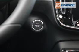 Volvo XC40 2.0 Black Edition Plus B4 Mild-Hybrid 197PS Automatik elektr. PanoDach R&uuml;ckf.Kamera PDC v+h ACC el.Heckklappe Harman/Kardon-Sound Klimaautomatik Sitzheizung Lenkradheizung Apple CarPlay Android Auto 20-LM 