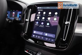 Volvo XC40 2.0 Black Edition Plus B4 Mild-Hybrid 197PS Automatik elektr. PanoDach R&uuml;ckf.Kamera PDC v+h ACC el.Heckklappe Harman/Kardon-Sound Klimaautomatik Sitzheizung Lenkradheizung Apple CarPlay Android Auto 20-LM 