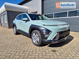 Hyundai KONA Trend 1.6 T-GDI 150PS Automatik MY2026 Voll-LED-Projektionsscheinw. mit LED-Lichtband Sitzheizung v+h Lenkradheizung ACC Klimaautomatik Navi Touchscreen DAB+ Apple CarPlay + Android Auto PDC R&uuml;ckf.Kamera 2xKeyless 17-LM 