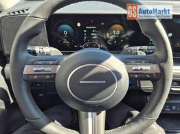 Hyundai KONA Trend 1.6 T-GDI 150PS Automatik MY2026 Voll-LED-Projektionsscheinw. mit LED-Lichtband Sitzheizung v+h Lenkradheizung ACC Klimaautomatik Navi Touchscreen DAB+ Apple CarPlay + Android Auto PDC R&uuml;ckf.Kamera 2xKeyless 17-LM 