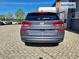 Hyundai i30 Kombi 1.6 T-GDI 150PS Automatik Trend Sitzheizung Lenkradheizung Klimaautomatik PDC v+h R&uuml;ckf.Kamera Navi Apple CarPlay + Android Auto 16"LM 