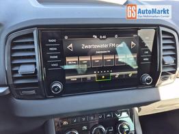 Skoda Karoq 1.5 TSI 150PS DSG Selection AHK Klimaautomatik Sitzheizung Lenkradheizung ACC PDC v+h R&uuml;ckf.Kamera abg.Scheiben Apple CarPlay Android Auto 17"LM 
