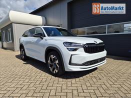 Skoda Kodiaq Sportline 1.5 TSI 204PS PHEV DSG schwenkb. AHK elektr. PanoDach HUD Alcantara PDC v+h 360&deg;Kamera CANTON Sound Klimaautomatik Sitzheizung Lenkradheizung Navi Apple CarPlay Android Auto 2xKeyless 19"LM vollelektr. Reichweite 116KM 
