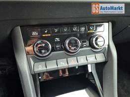 Skoda Karoq 1.5 TSI 150PS DSG Selection Klimaautomatik Sitzheizung Lenkradheizung ACC PDC v+h R&uuml;ckf.Kamera abg.Scheiben Apple CarPlay Android Auto 17"LM 