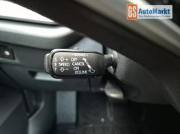 Skoda Octavia Combi 1.5 TSI 150PS m-HEV DSG Selection AHK Klimaautomatik ACC PDC v+h R&uuml;ckf.Kamera Sitzheizung TWA Apple CarPlay Android Auto 16"LM 