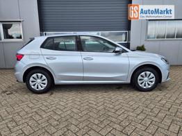 Skoda Fabia 1.0 TSI 115PS DSG Selection 5-t&uuml;rig R&uuml;ckf.Kamera Parksensoren Sitzheizung Multifunktionslenkrad Klima Skoda-Radio Bluetooth Touchscreen Tempomat Nebelsch. Apple CarPlay + Android Auto 