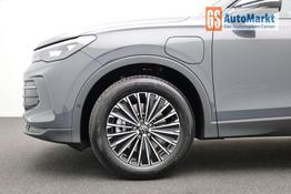 Volkswagen Tiguan Life 1,5 l eHybrid OPF 204PS DSG elekt.AHK Design Paket LED-Plus-Scheinw. elektr. Heckklappe Sitzheizung Lenkradheizung Frontscheibe beheizb. R&uuml;ckf.Kamera Klimaautomatik VW-Radio Bluetooth wireless Apple CarPlay + Android Auto PDC v+h ACC 2xKeyle 