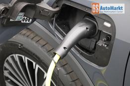 Volkswagen Tiguan Life 1,5 l eHybrid OPF 204PS DSG elekt.AHK Design Paket LED-Plus-Scheinw. elektr. Heckklappe Sitzheizung Lenkradheizung Frontscheibe beheizb. R&uuml;ckf.Kamera Klimaautomatik VW-Radio Bluetooth wireless Apple CarPlay + Android Auto PDC v+h ACC 2xKeyle 