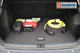 Volkswagen Tiguan Life 1,5 l eHybrid OPF 204PS DSG elekt.AHK Design Paket LED-Plus-Scheinw. elektr. Heckklappe Sitzheizung Lenkradheizung Frontscheibe beheizb. R&uuml;ckf.Kamera Klimaautomatik VW-Radio Bluetooth wireless Apple CarPlay + Android Auto PDC v+h ACC 2xKeyle 