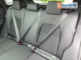 Nissan Qashqai 1.3 DIG-T MHEV 158 PS X-Tronic N-Connecta Teil-Leder PanoGlasdach Klimaautomatik Sitzheizung Lenkradheizung Navi ACC PDC v+h 360&deg;Kamera DAB Bluetooth Touchscreen Apple CarPlay Android Auto 18"LM 