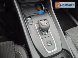 Nissan Qashqai 1.3 DIG-T MHEV 158 PS X-Tronic N-Connecta Teil-Leder PanoGlasdach Klimaautomatik Sitzheizung Lenkradheizung Navi ACC PDC v+h 360&deg;Kamera DAB Bluetooth Touchscreen Apple CarPlay Android Auto 18"LM 