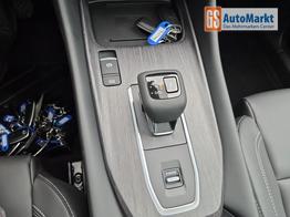 Nissan Qashqai 1.3 DIG-T MHEV 158 PS X-Tronic Tekna Voll-Leder Klimaautomatik PanoGlasdach Sitzheizung Lenkradheizung Navi Head-Up Display elektr. Heckklappe ACC PDC v+h 360&deg;Kamera DAB Bluetooth Touchscreen Apple CarPlay Android Auto 19"LM 