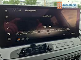 Nissan Qashqai 1.3 DIG-T MHEV 158 PS X-Tronic N-Connecta Teil-Leder PanoGlasdach Klimaautomatik Sitzheizung Lenkradheizung Navi ACC PDC v+h 360&deg;Kamera DAB Bluetooth Touchscreen Apple CarPlay Android Auto 18"LM 
