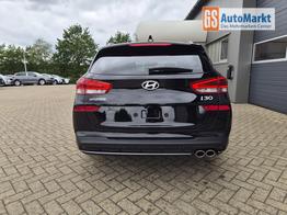 Hyundai i30 Kombi 1.6 T-GDI 150PS Automatik N-Line Sitzheizung Lenkradheizung Klimaautomatik Navi 10,3"-Touchscreen Bluelink Apple CarPlay + Android Auto PDC v+h R&uuml;ckf.Kamera 18-LM 