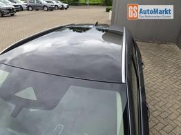 Nissan Qashqai 1.3 DIG-T MHEV 158 PS X-Tronic N-Connecta Teil-Leder PanoGlasdach Klimaautomatik Sitzheizung Lenkradheizung Navi ACC PDC v+h 360&deg;Kamera DAB Bluetooth Touchscreen Apple CarPlay Android Auto 18"LM 