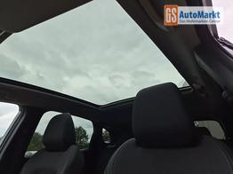 Nissan Qashqai 1.3 DIG-T MHEV 158 PS X-Tronic N-Connecta Teil-Leder PanoGlasdach Klimaautomatik Sitzheizung Lenkradheizung Navi ACC PDC v+h 360&deg;Kamera DAB Bluetooth Touchscreen Apple CarPlay Android Auto 18"LM 