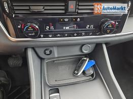 Nissan Qashqai 1.3 DIG-T MHEV 158 PS X-Tronic N-Connecta Teil-Leder PanoGlasdach Klimaautomatik Sitzheizung Lenkradheizung Navi ACC PDC v+h 360&deg;Kamera DAB Bluetooth Touchscreen Apple CarPlay Android Auto 18"LM 