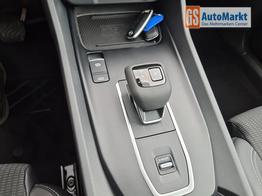 Nissan Qashqai 1.3 DIG-T MHEV 158 PS X-Tronic N-Connecta Teil-Leder PanoGlasdach Klimaautomatik Sitzheizung Lenkradheizung Navi ACC PDC v+h 360&deg;Kamera DAB Bluetooth Touchscreen Apple CarPlay Android Auto 18"LM 