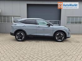 Nissan Qashqai 1.3 DIG-T MHEV 158 PS X-Tronic N-Connecta Teil-Leder PanoGlasdach Klimaautomatik Sitzheizung Lenkradheizung Navi ACC PDC v+h 360&deg;Kamera DAB Bluetooth Touchscreen Apple CarPlay Android Auto 18"LM 