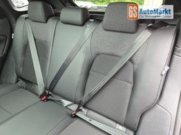 Nissan Qashqai 1.3 DIG-T MHEV 158 PS X-Tronic N-Connecta Teil-Leder PanoGlasdach Klimaautomatik Sitzheizung Lenkradheizung Navi ACC PDC v+h 360&deg;Kamera DAB Bluetooth Touchscreen Apple CarPlay Android Auto 18"LM 