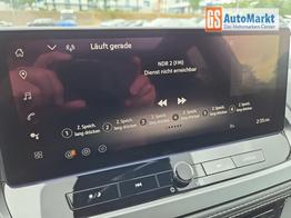 Nissan Qashqai 1.3 DIG-T MHEV 158 PS X-Tronic N-Connecta Teil-Leder PanoGlasdach Klimaautomatik Sitzheizung Lenkradheizung Navi ACC PDC v+h 360&deg;Kamera DAB Bluetooth Touchscreen Apple CarPlay Android Auto 18"LM 
