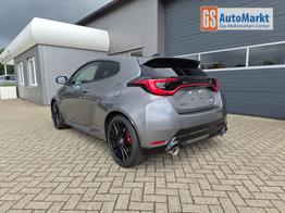 Toyota GR Yaris 1.6 Turbo 280PS Automatik 4x4 High Performance Klimaautomatik Lenkradheizung Sitzheizung JBL Premiumsound Navi Bluetooth DAB Apple CarPlay Android Auto2x Keyless ACC R&uuml;ckf.Kamera PDC v+h 18-LM 