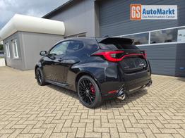 Toyota GR Yaris 1.6 Turbo 280PS Automatik 4x4 High Performance Klimaautomatik Lenkradheizung Sitzheizung JBL Premiumsound Navi Bluetooth DAB Apple CarPlay Android Auto2x Keyless ACC R&uuml;ckf.Kamera PDC v+h 18-LM 