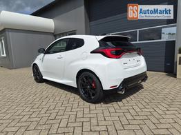 Toyota GR Yaris 1.6 Turbo 280PS Automatik 4x4 High Performance BBS Felgen Klimaautomatik Lenkradheizung Sitzheizung JBL Premiumsound Navi Bluetooth DAB Apple CarPlay Android Auto2x Keyless ACC R&uuml;ckf.Kamera PDC v+h 18-LM 